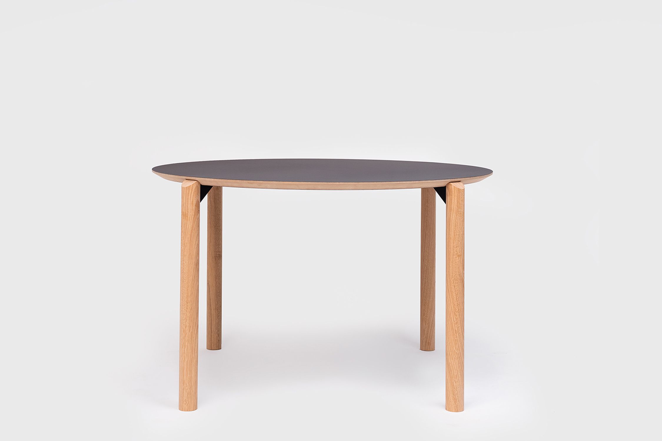 Juno Table H75 Round